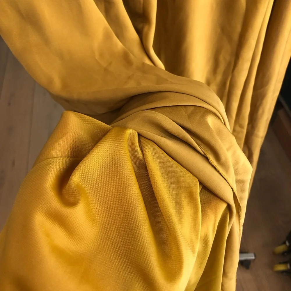 FORNARINA Gold/Mustard Yellow Women’s Flowy Polyester Maxi Skirt (M) - Picture 6 of 8